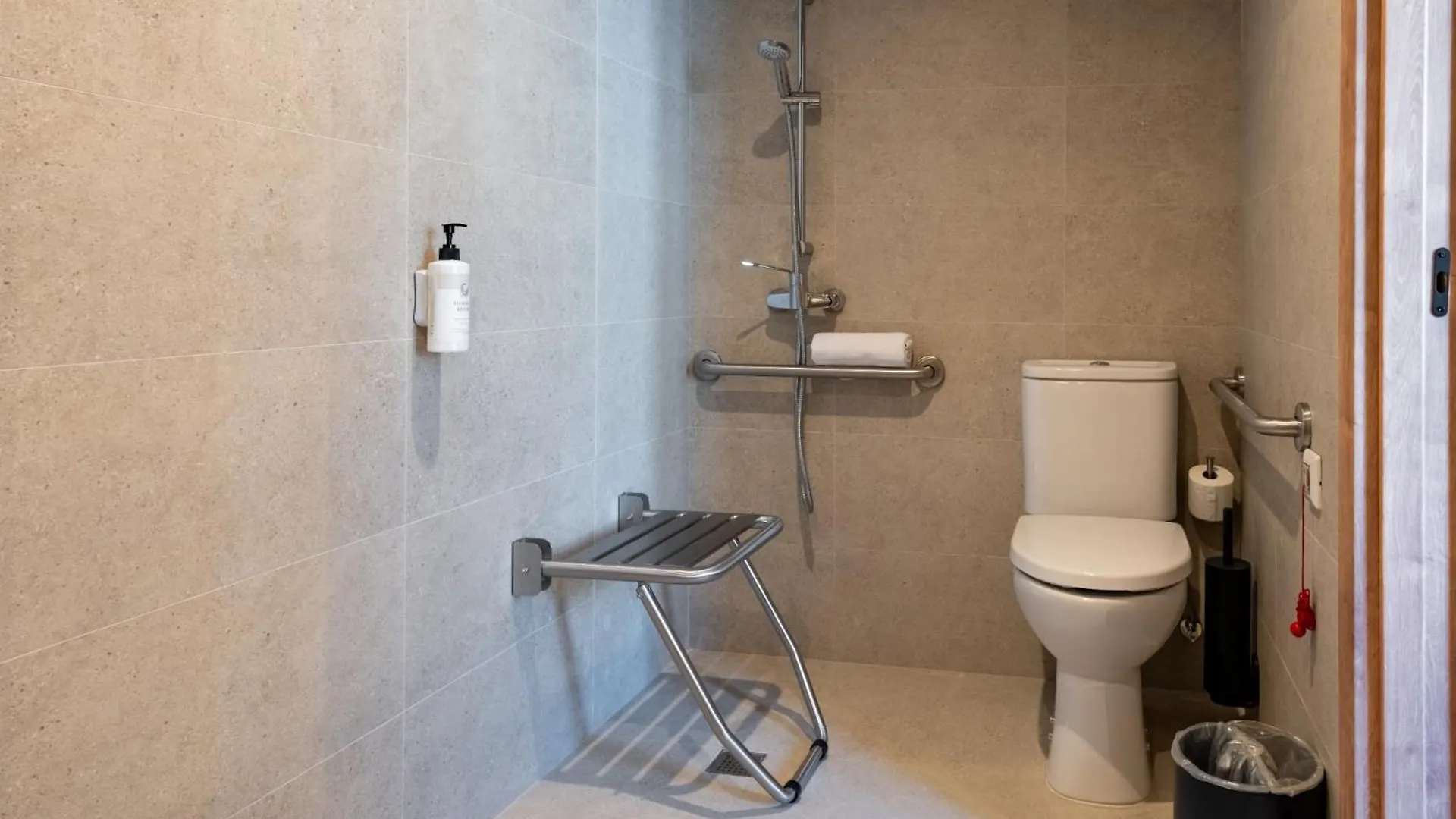 Easyhotel Barcelona La Sagrera 2*,