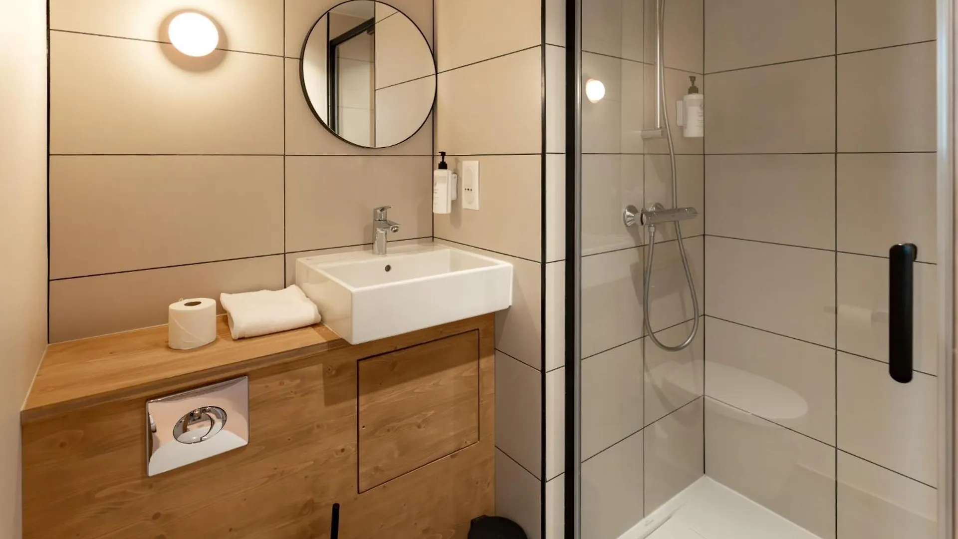 Easyhotel Barcelona La Sagrera Hotel