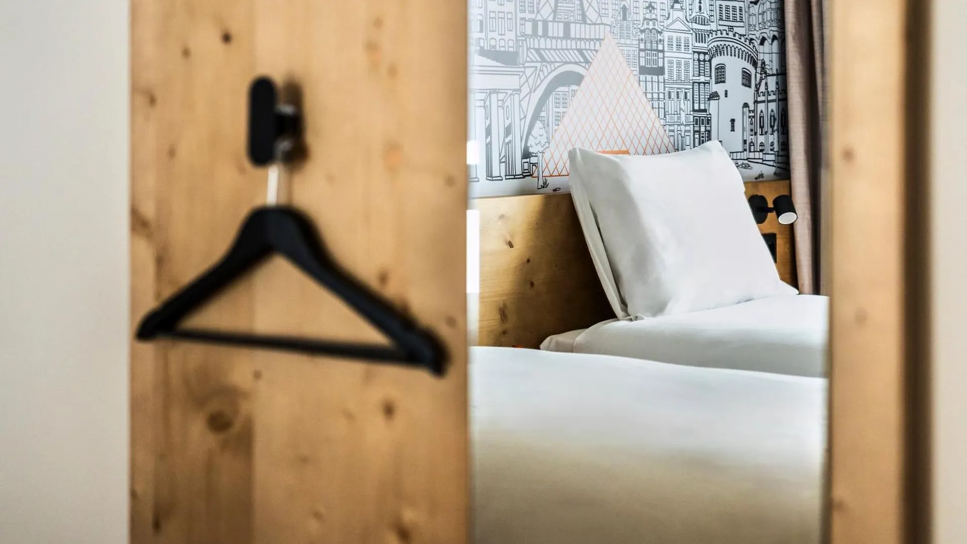 Easyhotel Barcelona La Sagrera Hotel